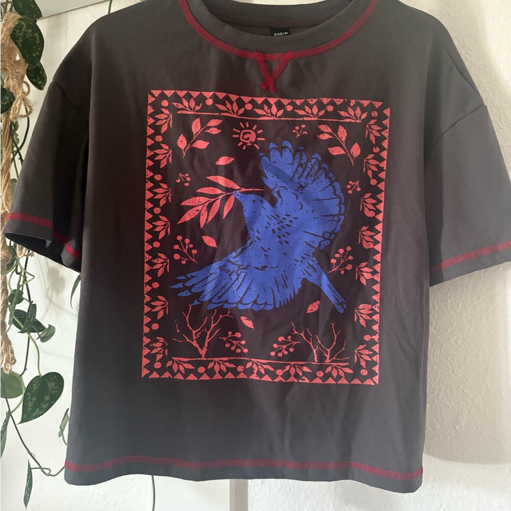 Boho printed Tee with Blue Bird and Red motif
